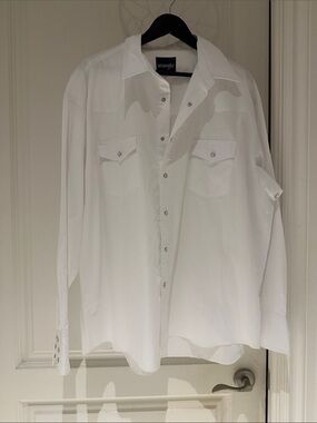 Wrangler White Men's Casual Button-Down Shirt